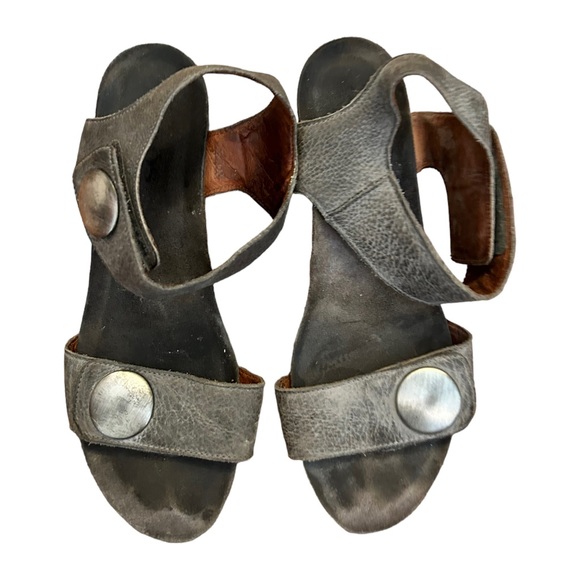 Taos Womens Silver Ankle Strap Heels EUR 39 Medium (B, M) Wedge Suede Leather - Picture 2 of 9